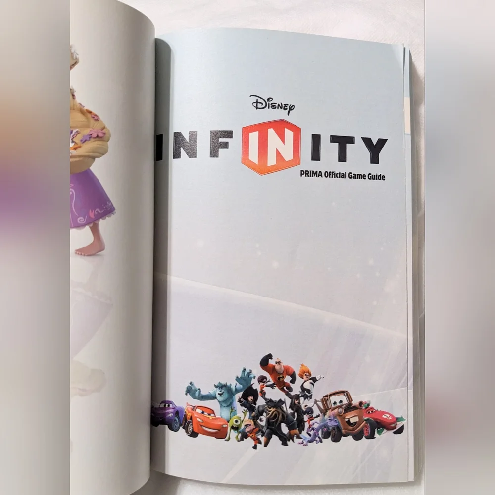 Disney Infinity Official Game Guide Limited Edition Cover